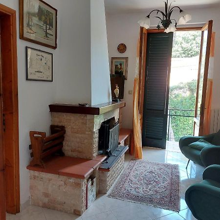 Appartamento A Due Passi Dal Mare A Quercianella Exterior photo