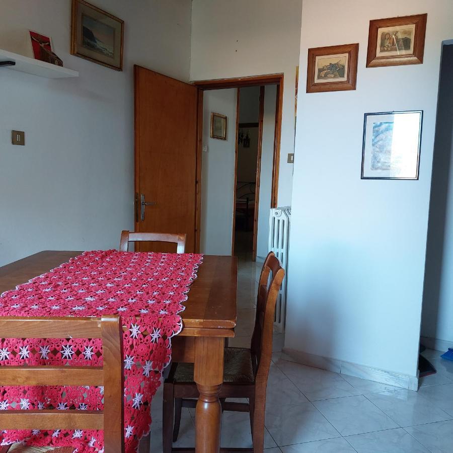 Appartamento A Due Passi Dal Mare A Quercianella Exterior photo